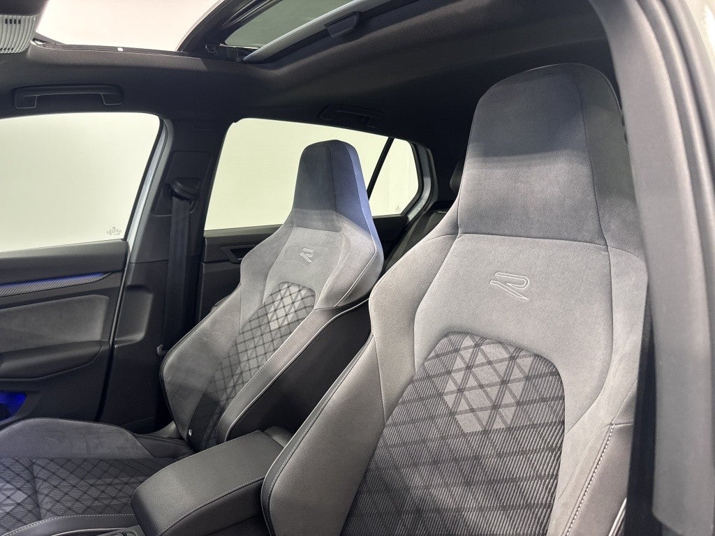 Volkswagen Golf 2.0TDI R-Line DSG7 110kW