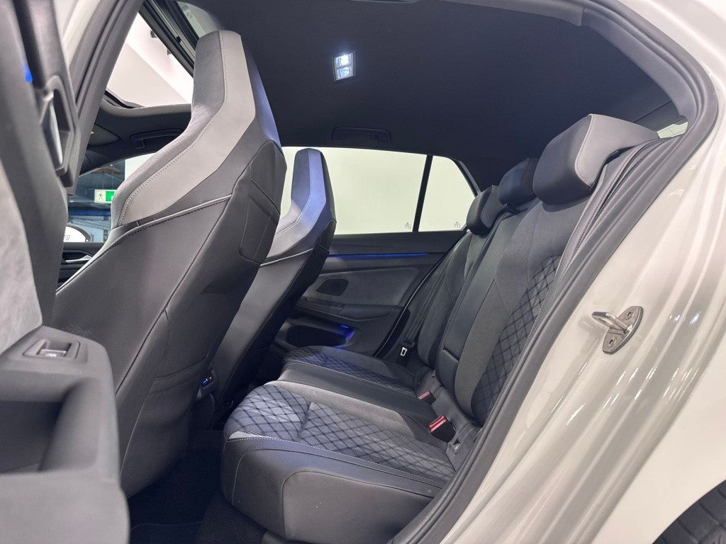 Volkswagen Golf 2.0TDI R-Line DSG7 110kW