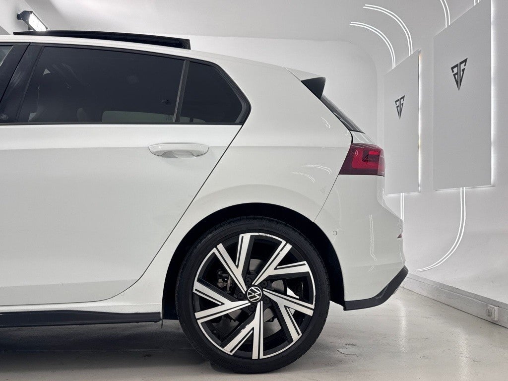 Volkswagen Golf 2.0TDI R-Line DSG7 110kW