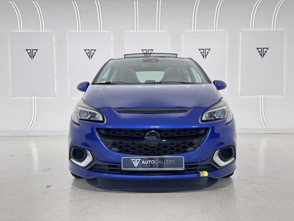 Opel Corsa 1.6 Turbo OPC 210
