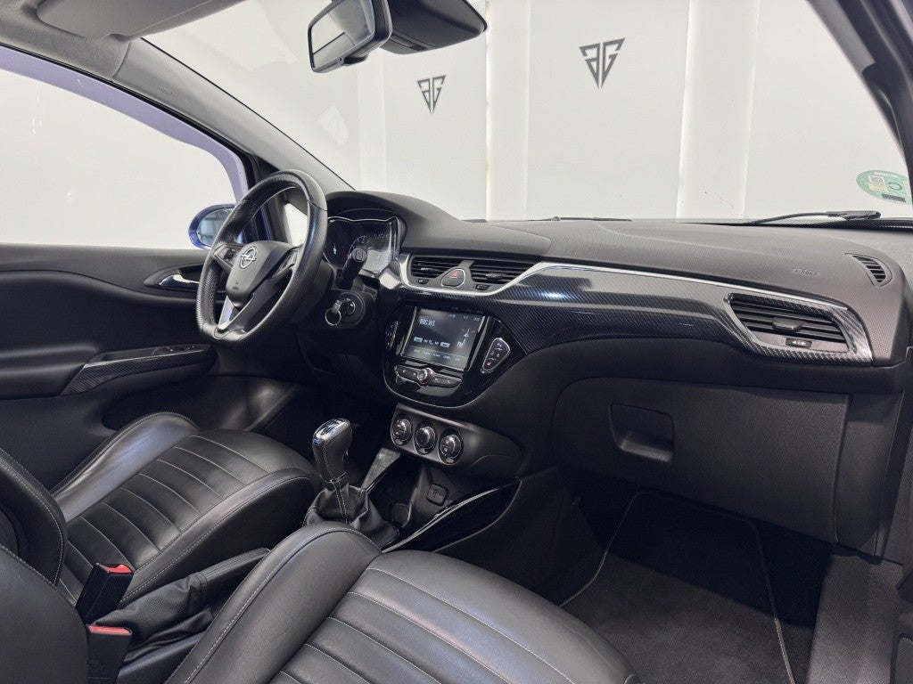 Opel Corsa 1.6 Turbo OPC 210