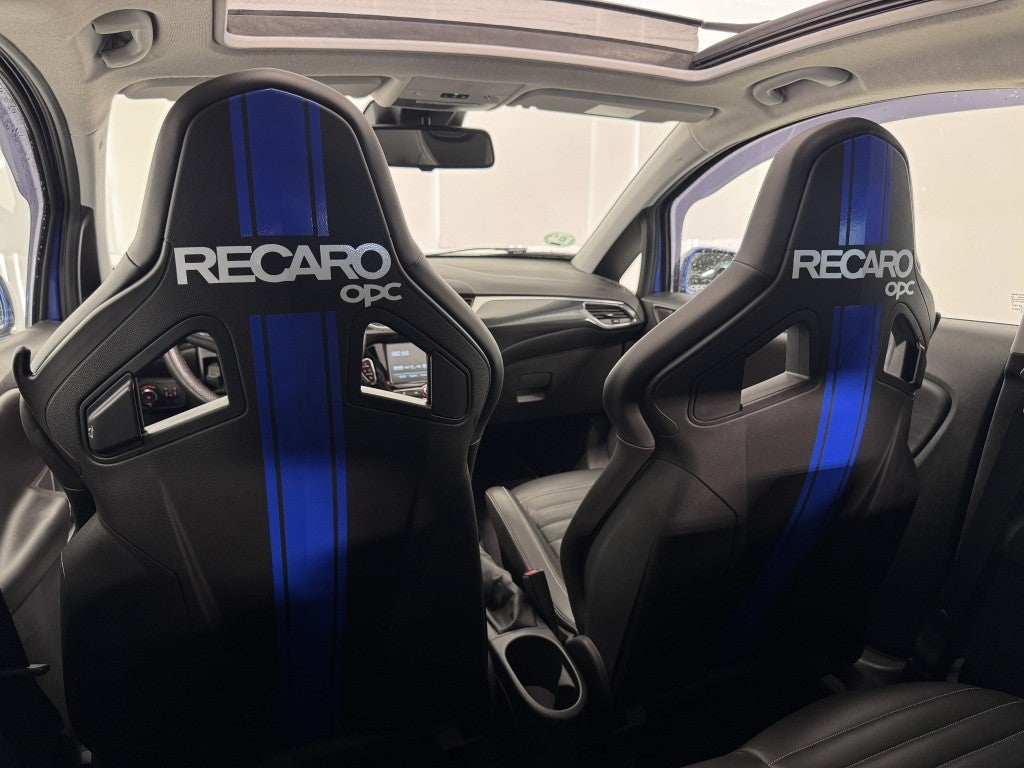 Opel Corsa 1.6 Turbo OPC 210