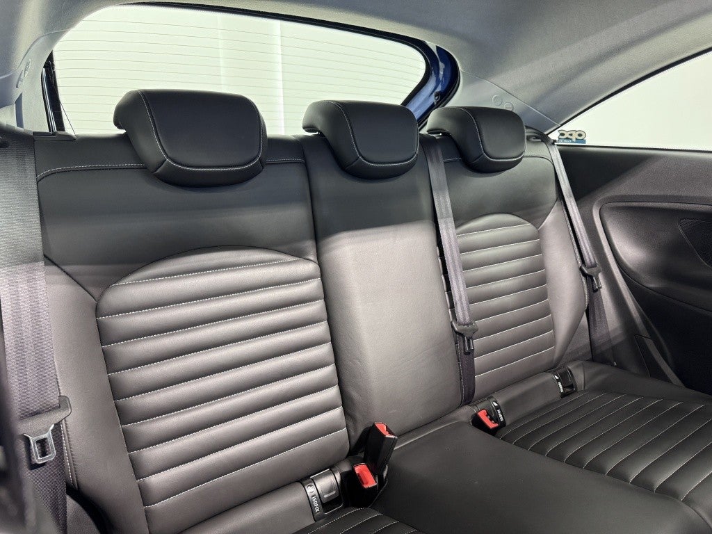 Opel Corsa 1.6 Turbo OPC 210