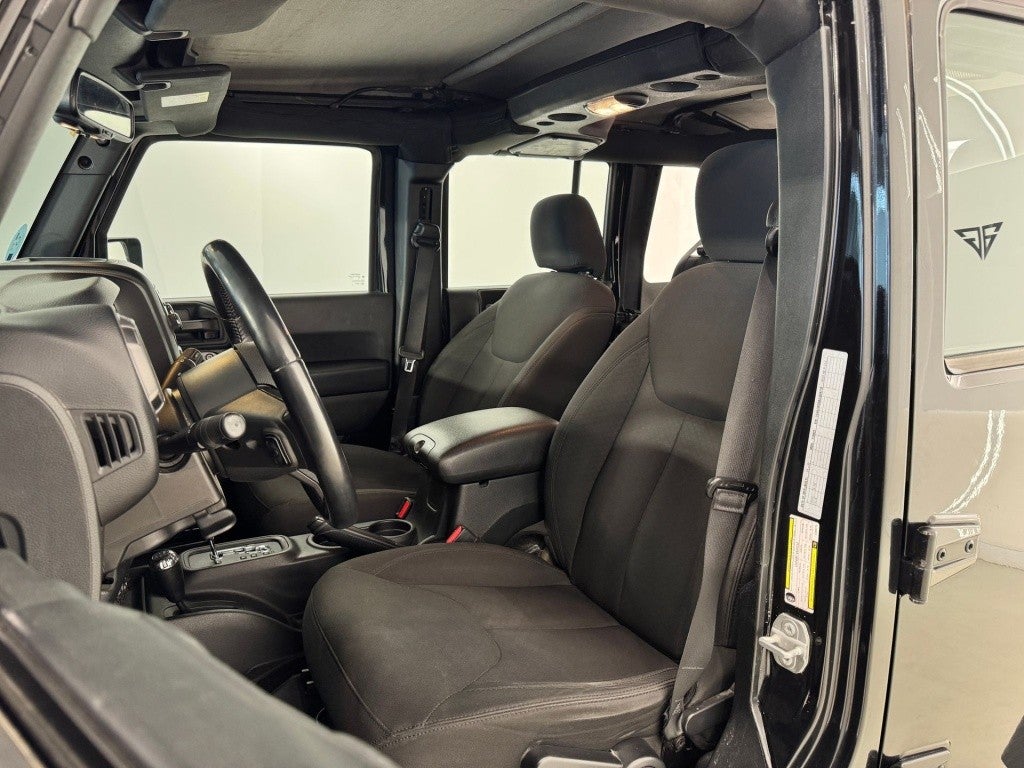 Jeep Wrangler Unlimited 2.8CRD Sport Aut.