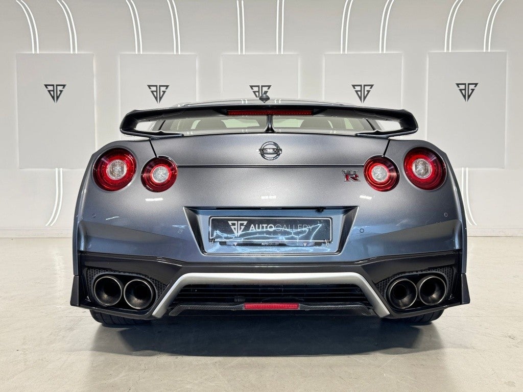 Nissan GT-R 3.8 V6 570 Black Edition Aut.