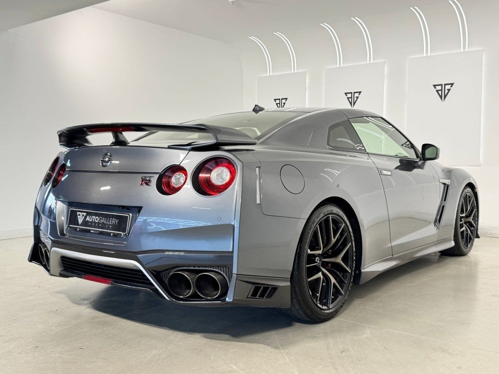 Nissan GT-R 3.8 V6 570 Black Edition Aut.