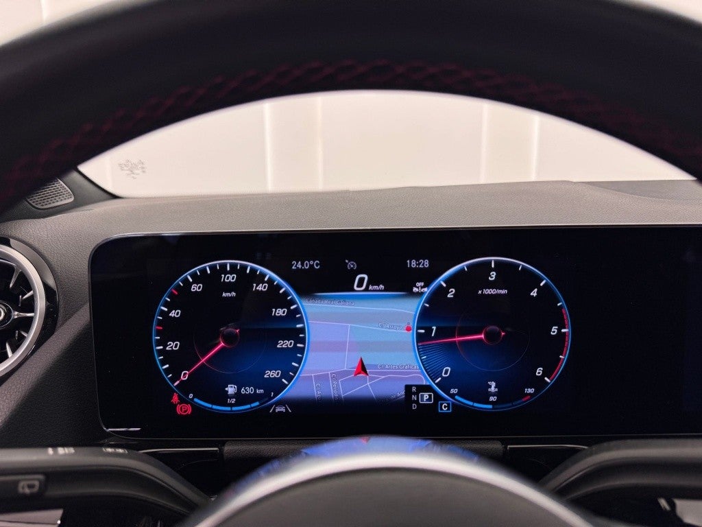 Mercedes-Benz Clase GLA 200d 8G-DCT