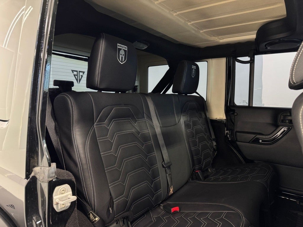 Jeep Wrangler Unlimited 2.8CRD Sport