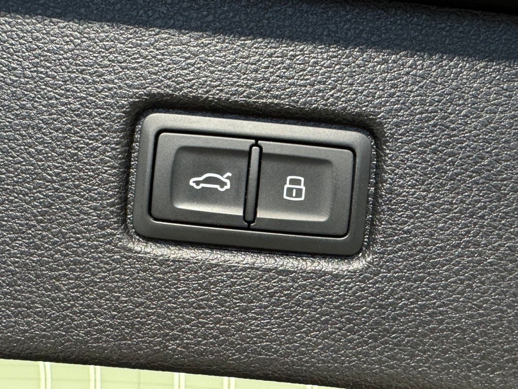 Audi Q7 60 TFSIe S line quattro tiptronic