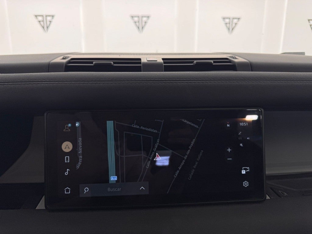 Land-Rover Defender 110 3.0 I6 MHEV X-Dynamic HSE AWD Aut. 400