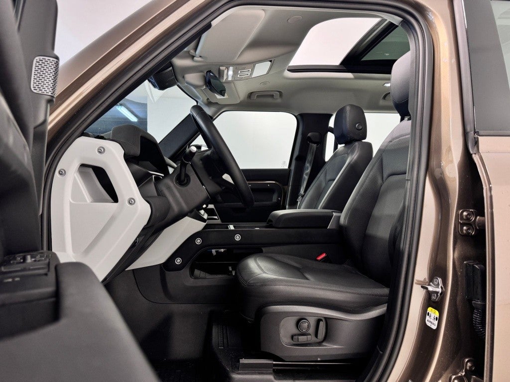 Land-Rover Defender 110 3.0 I6 MHEV X-Dynamic HSE AWD Aut. 400