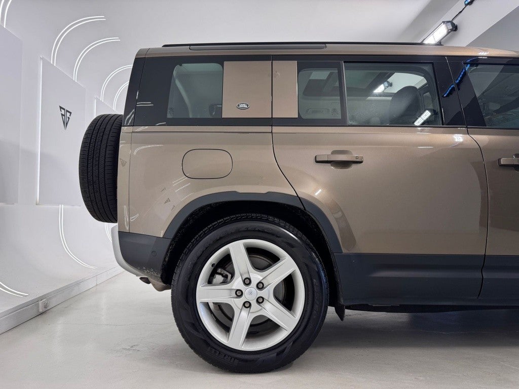Land-Rover Defender 110 3.0 I6 MHEV X-Dynamic HSE AWD Aut. 400