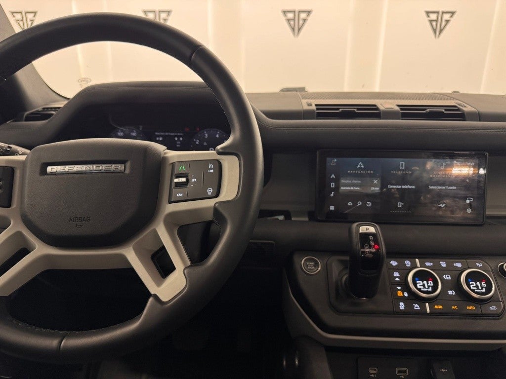 Land-Rover Defender 110 3.0 I6 MHEV X-Dynamic HSE AWD Aut. 400