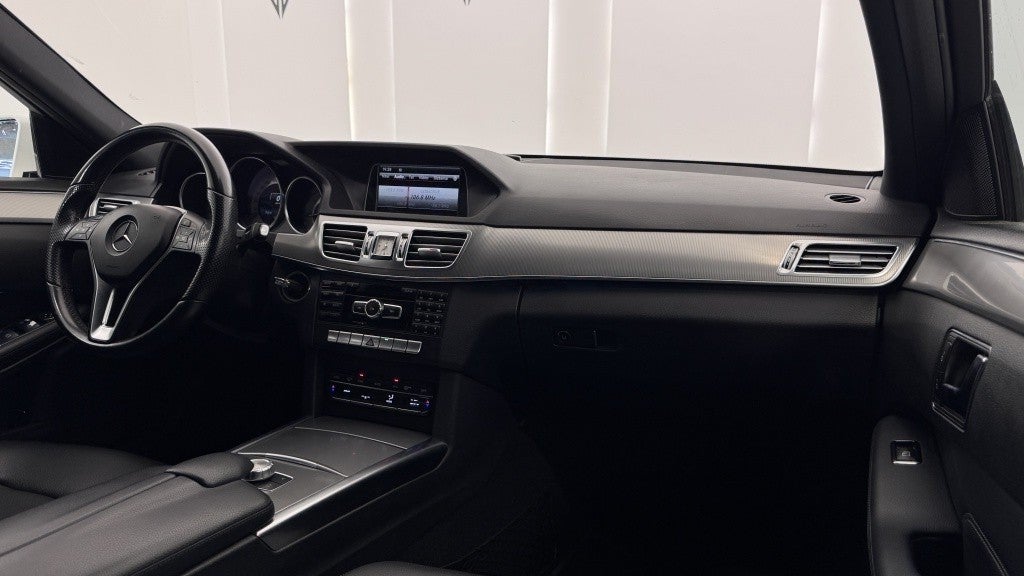 Mercedes-Benz Clase E 220 BT Avantgarde 9G-Tronic