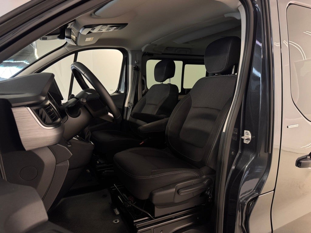 Renault Trafic Combi 2.0dCi Energy Blue SpaceClass Largo EDC 125kW