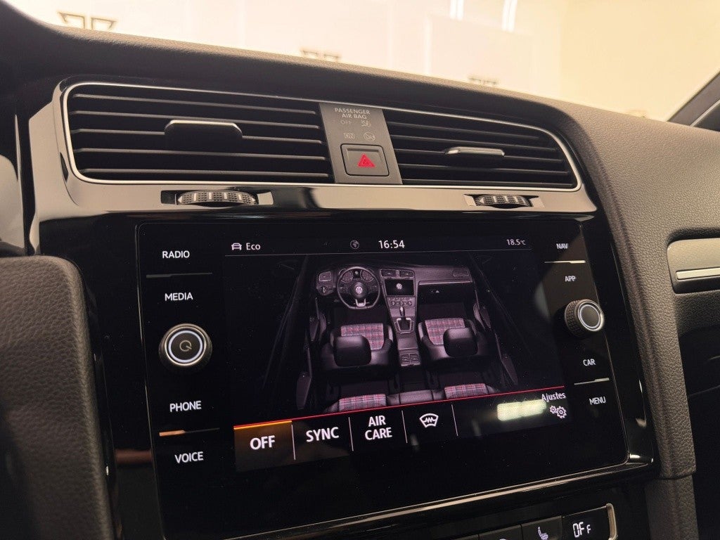 Volkswagen Golf 2.0 TSI GTI Performance DSG7 180kW