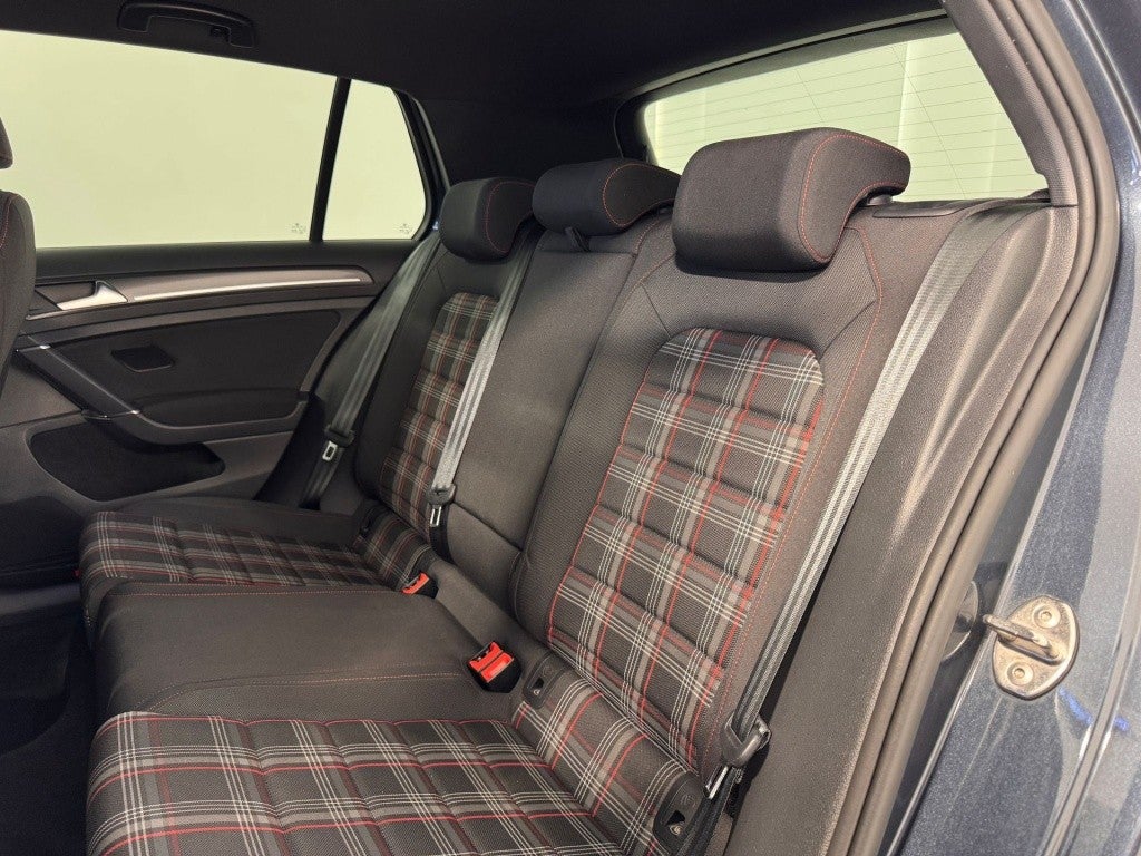 Volkswagen Golf 2.0 TSI GTI Performance DSG7 180kW