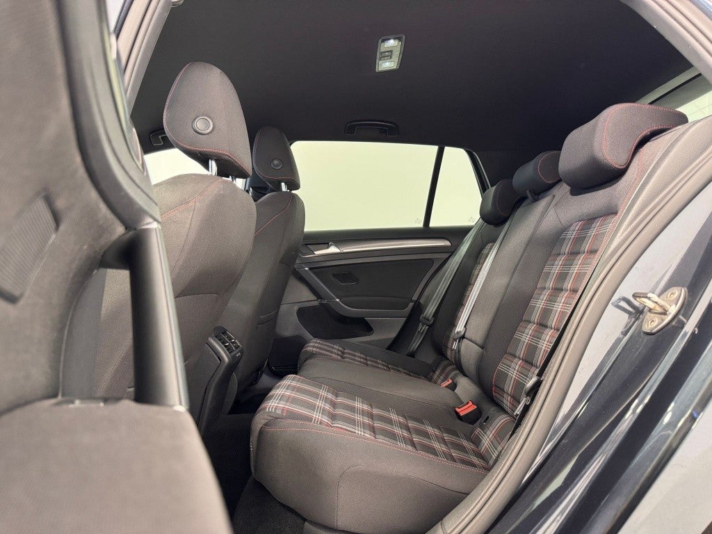 Volkswagen Golf 2.0 TSI GTI Performance DSG7 180kW