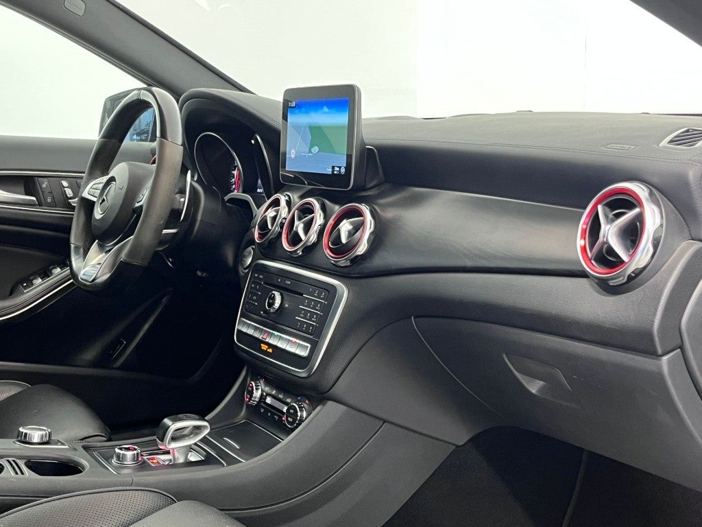 Mercedes-Benz Clase GLA AMG 45 4Matic 7-DCT