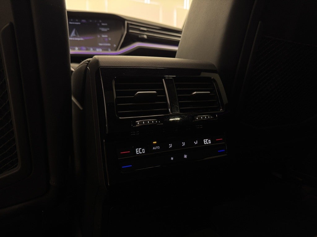 Volkswagen Touareg 3.0TSI V6 R 4Motion Tiptronic