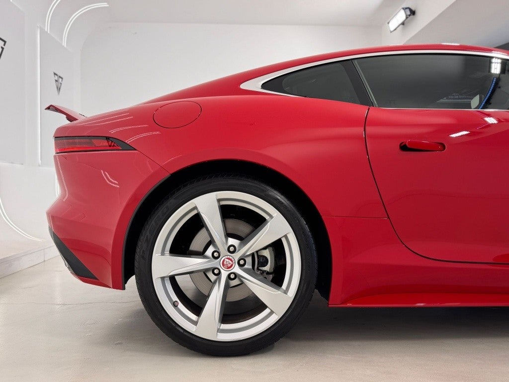 Jaguar F-Type Coupé 2.0 I4 R-Dynamic Aut. 300