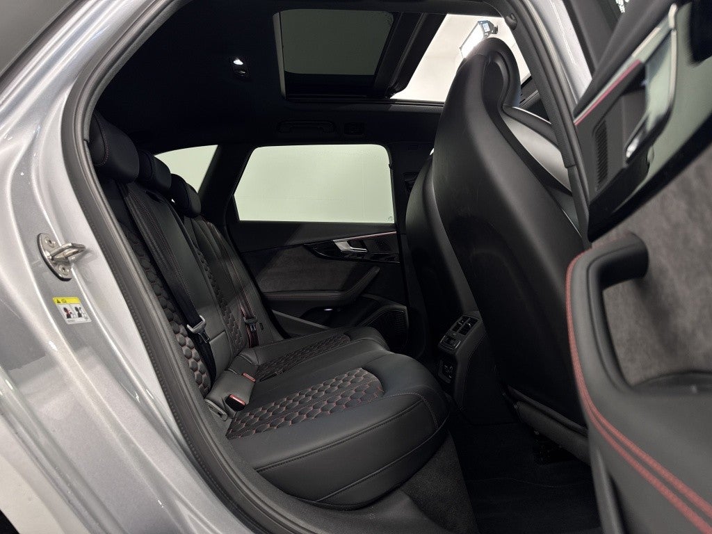 Audi A4 RS4 Avant TFSI quattro tiptronic