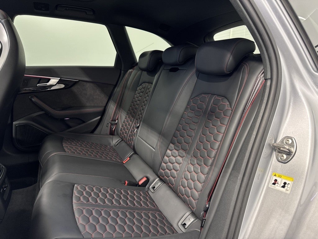 Audi A4 RS4 Avant TFSI quattro tiptronic