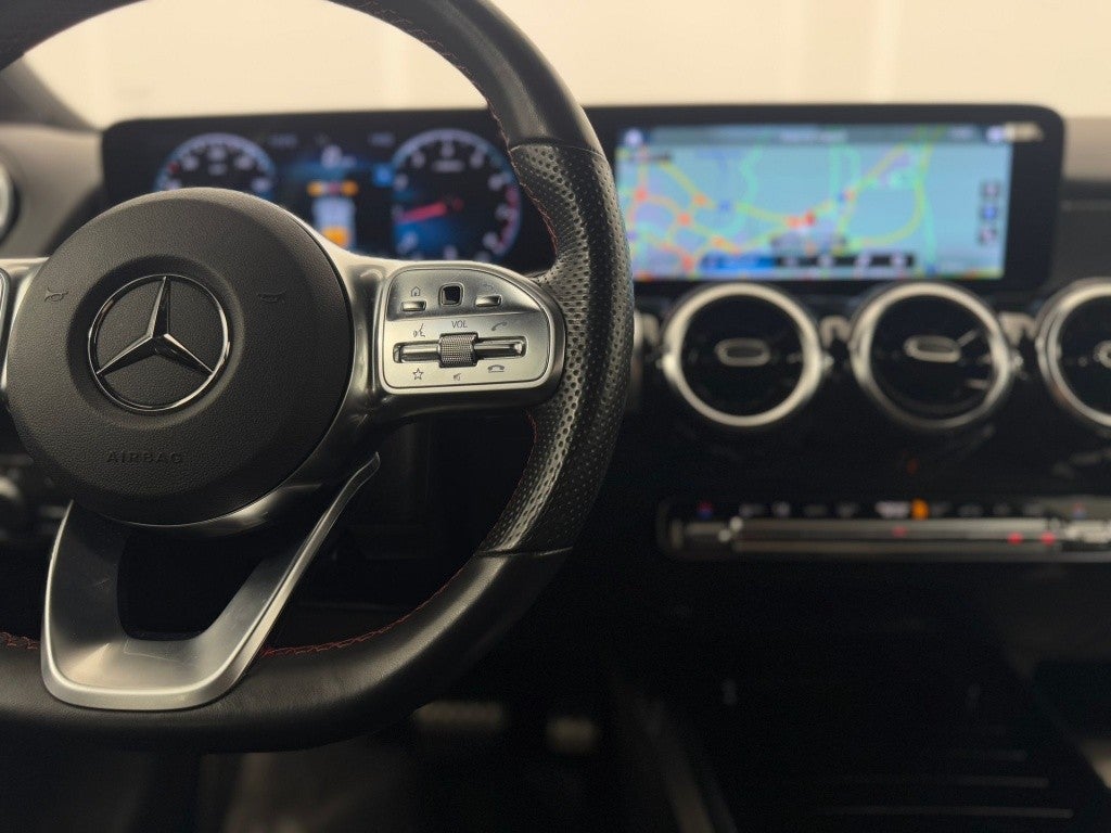 Mercedes-Benz Clase GLB 200 7G-DCT