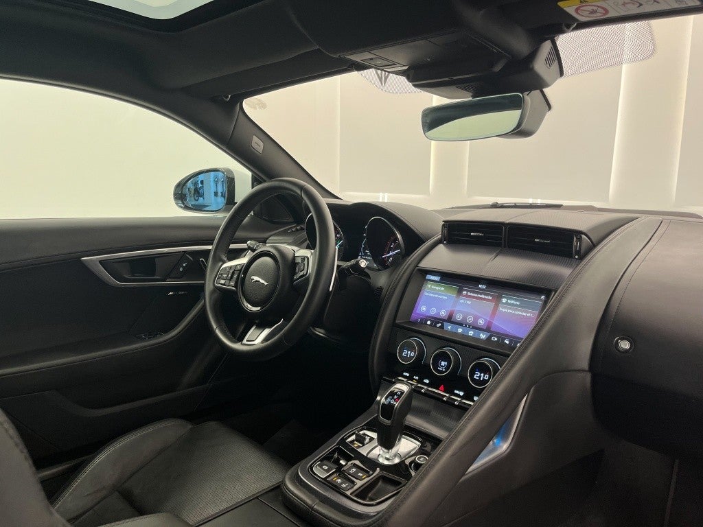 Jaguar F-Type Coupé 3.0 V6 R-Dynamic Aut. 340