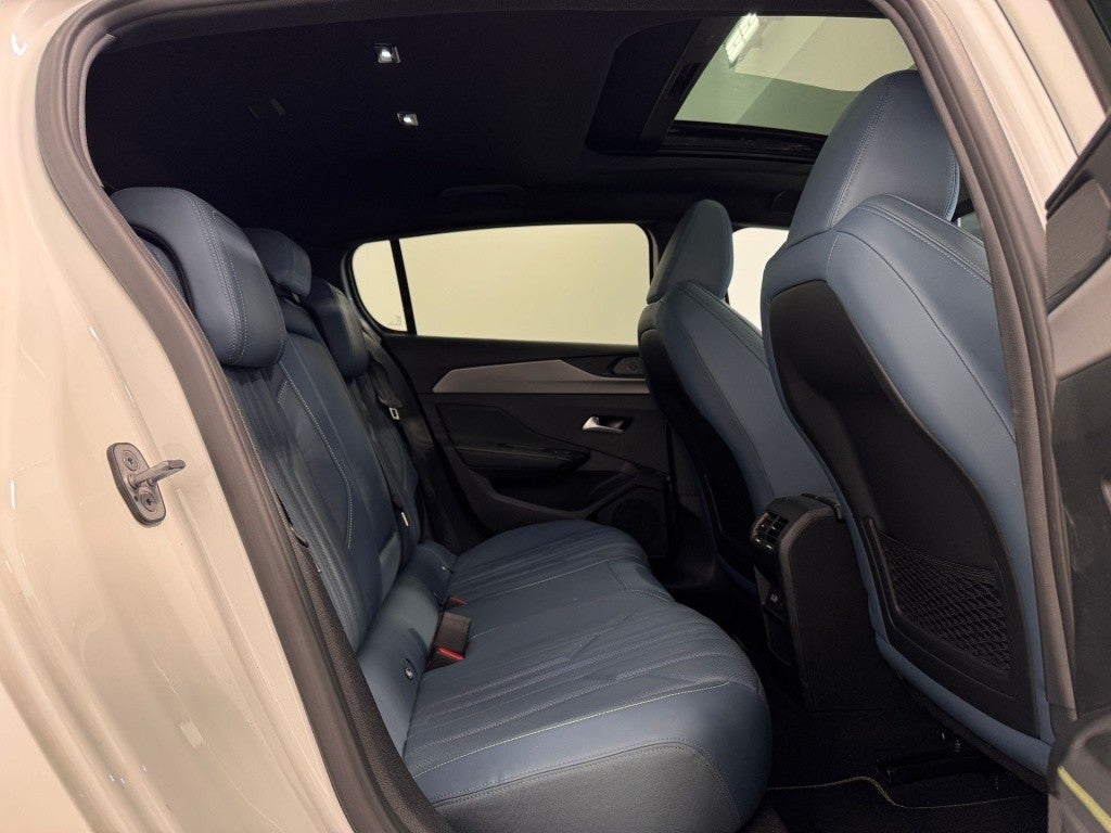 Peugeot 308 1.6 Hybrid GT Pack EAT8 225