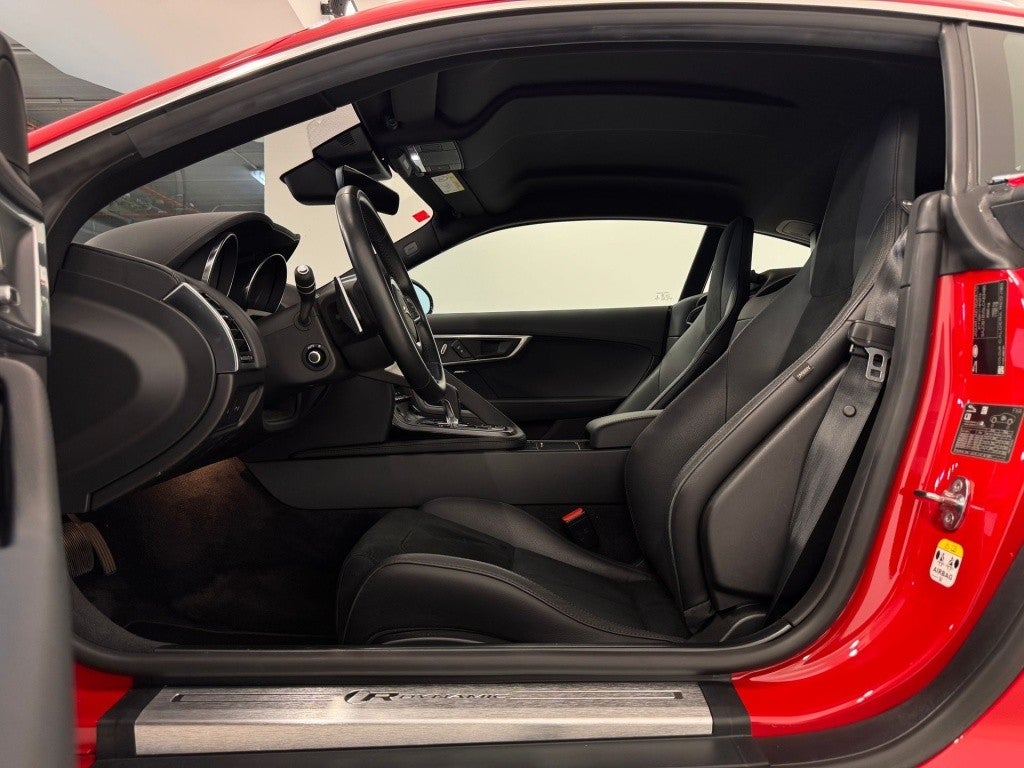 Jaguar F-Type Coupé 2.0 I4 R-Dynamic Aut. 300