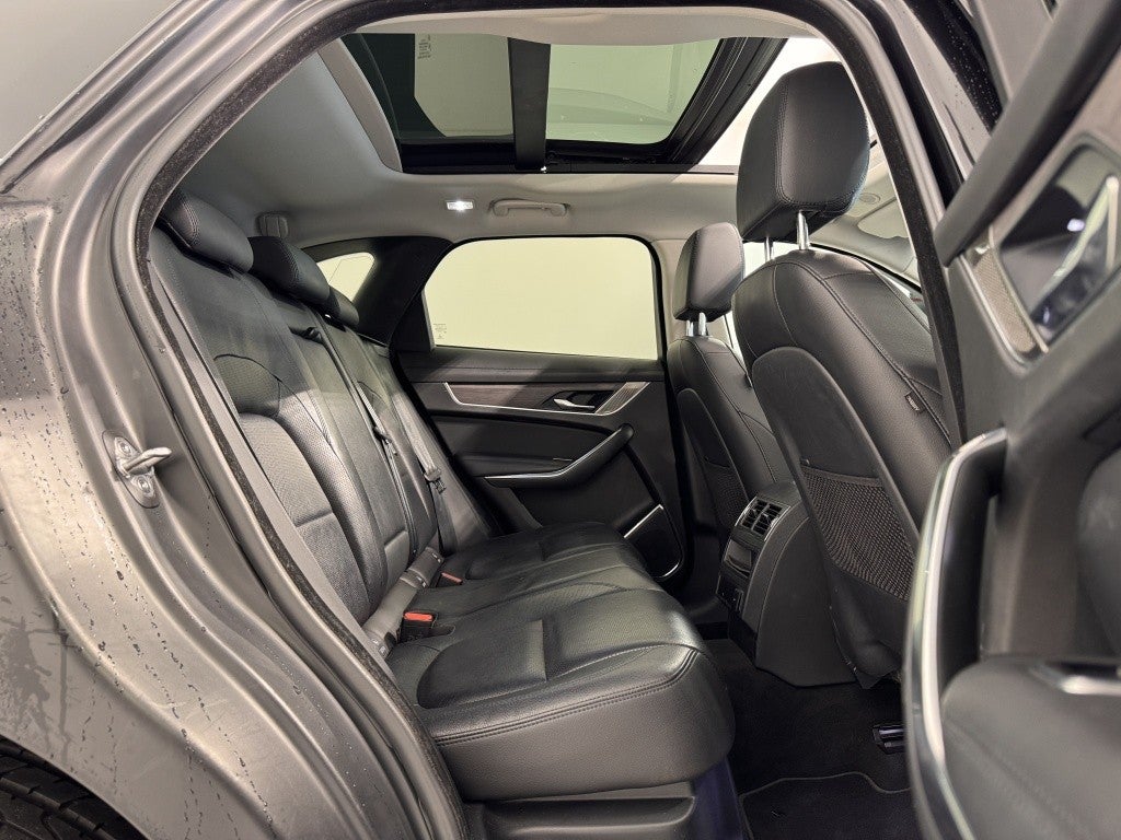 Jaguar F-Pace 2.0D l4 MHEV SE Aut. AWD 204