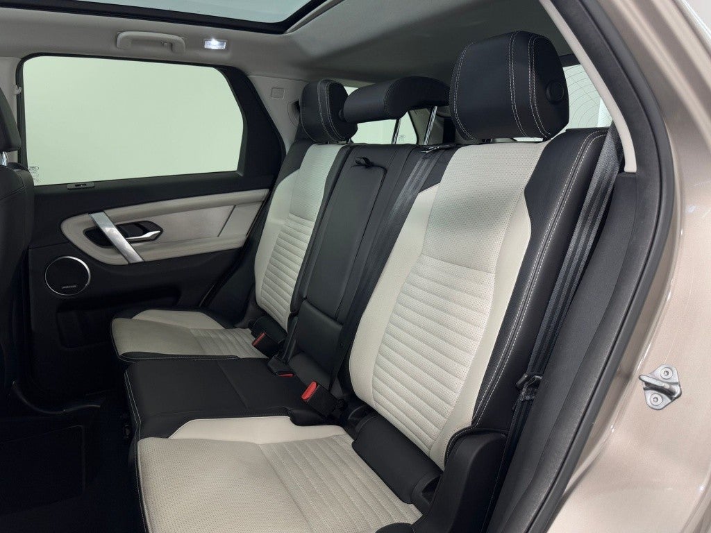 Land-Rover Discovery Sport 2.0D TD4 MHEV R-Dynamic SE AWD Auto 204