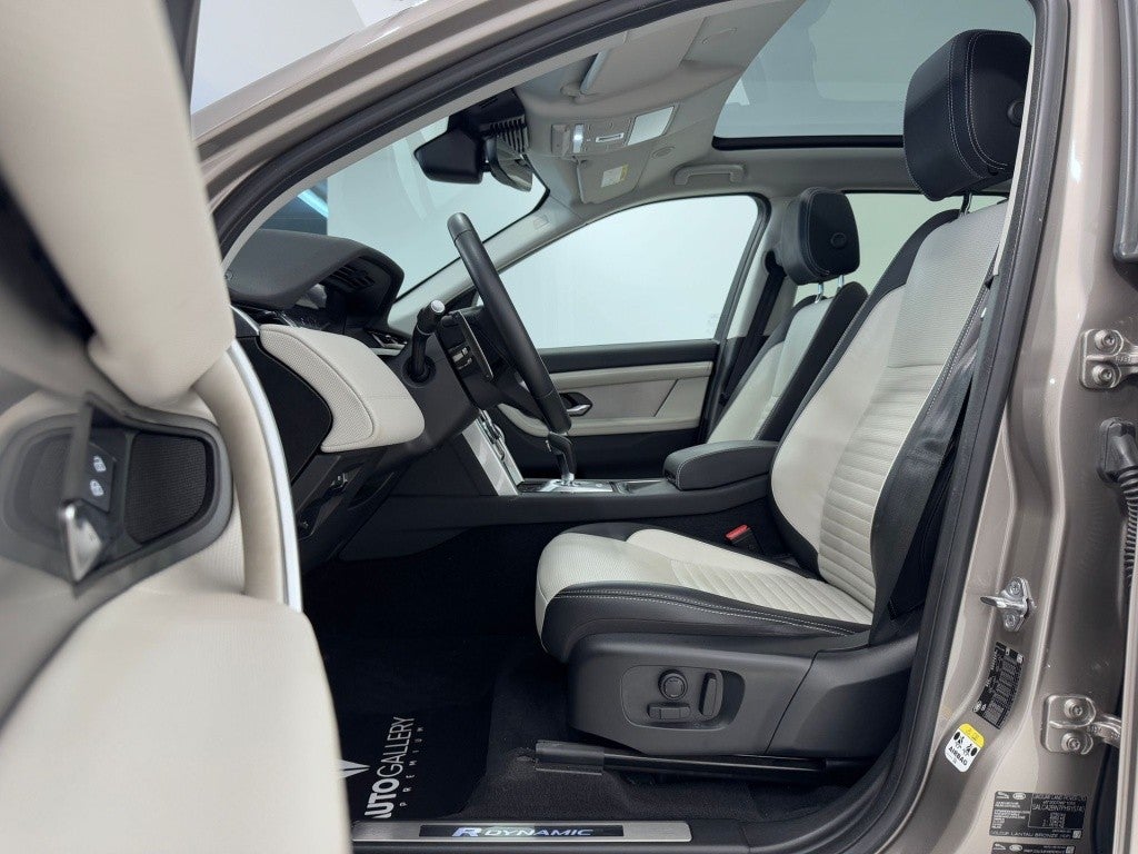 Land-Rover Discovery Sport 2.0D TD4 MHEV R-Dynamic SE AWD Auto 204