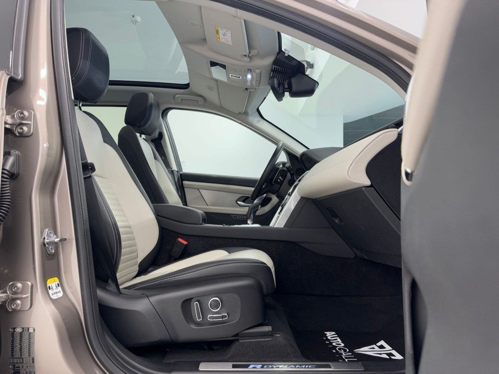 Land-Rover Discovery Sport 2.0D TD4 MHEV R-Dynamic SE AWD Auto 204