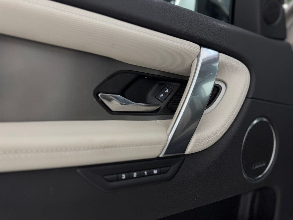 Land-Rover Discovery Sport 2.0D TD4 MHEV R-Dynamic SE AWD Auto 204