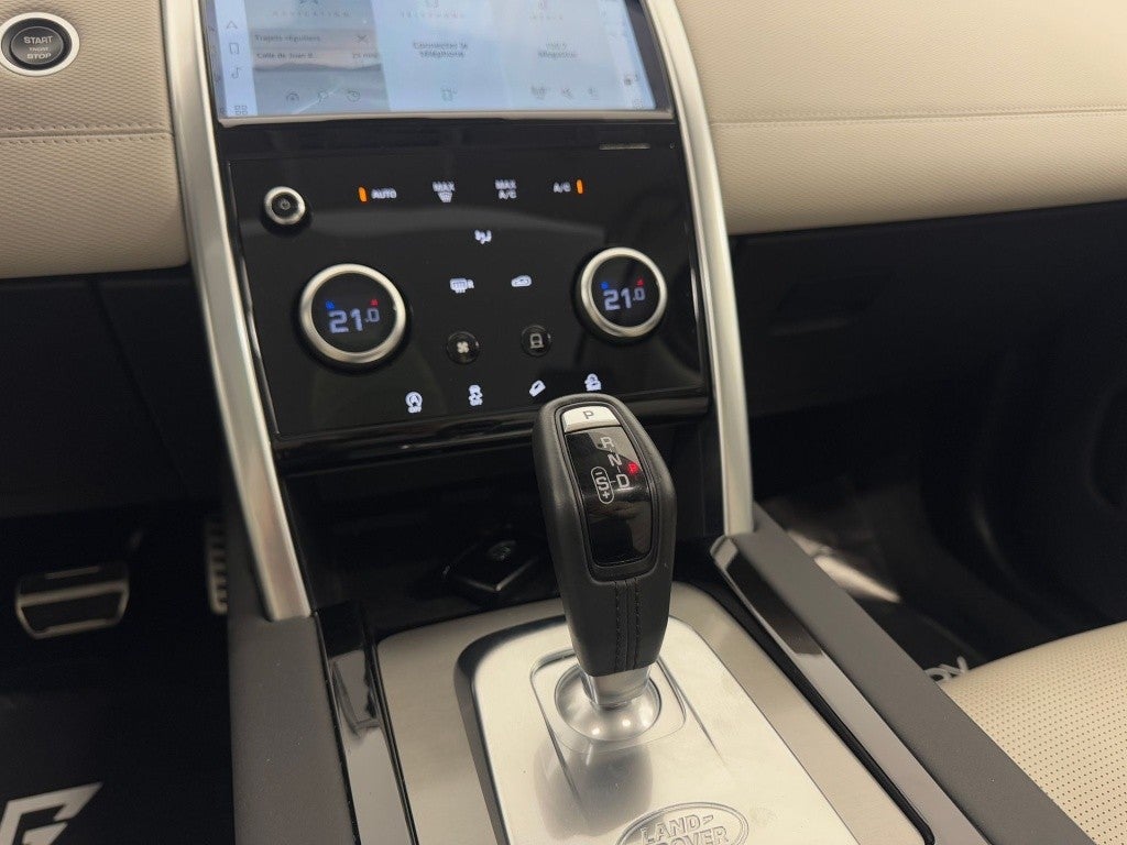 Land-Rover Discovery Sport 2.0D TD4 MHEV R-Dynamic SE AWD Auto 204