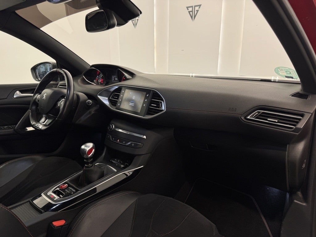 Peugeot 308 1.6 GTi 270