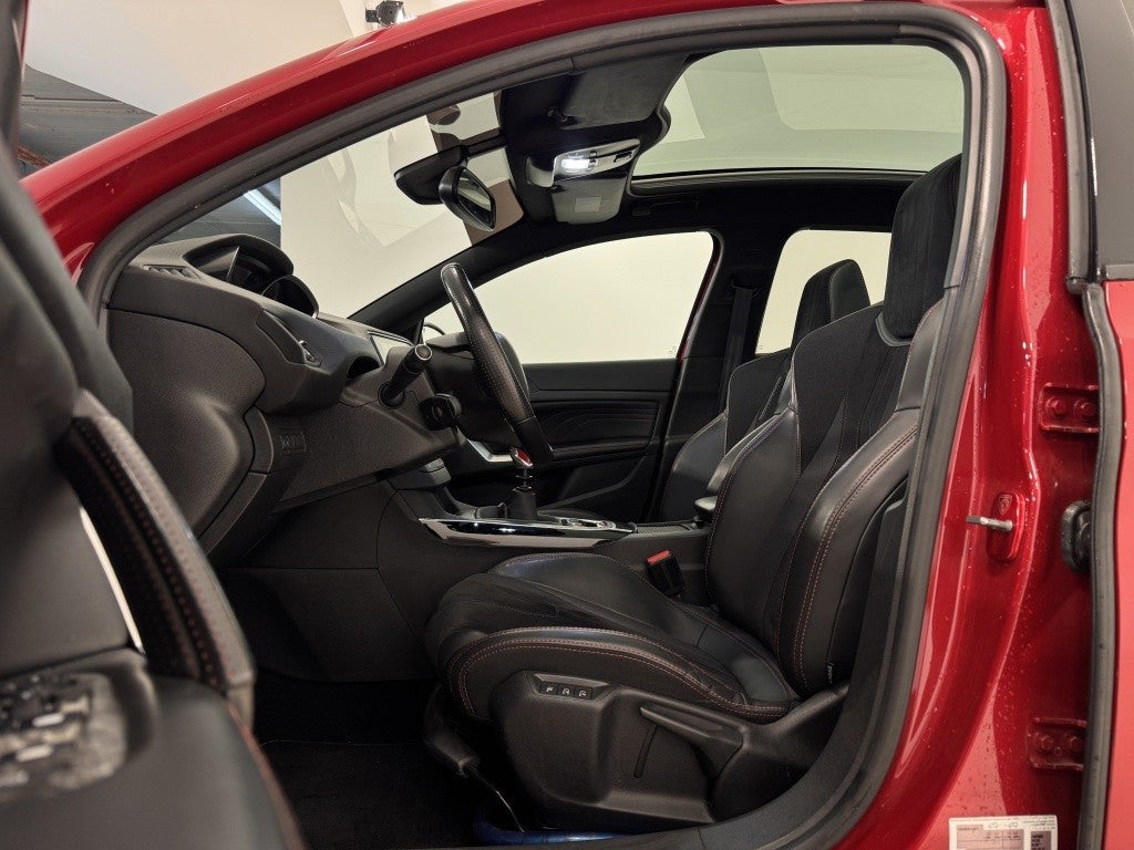 Peugeot 308 1.6 GTi 270