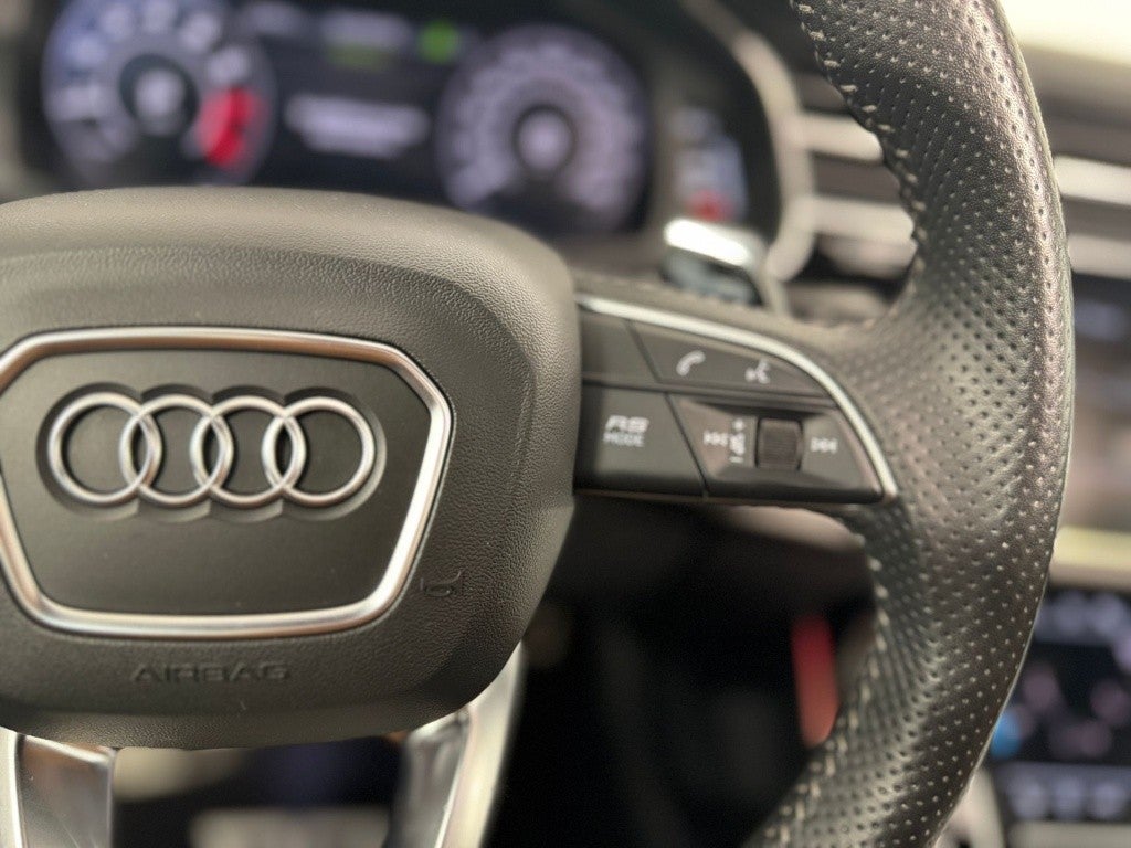 Audi Q8 RS TFSI quattro tiptronic