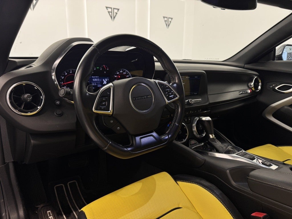 Chevrolet Camaro Coupé Aut.