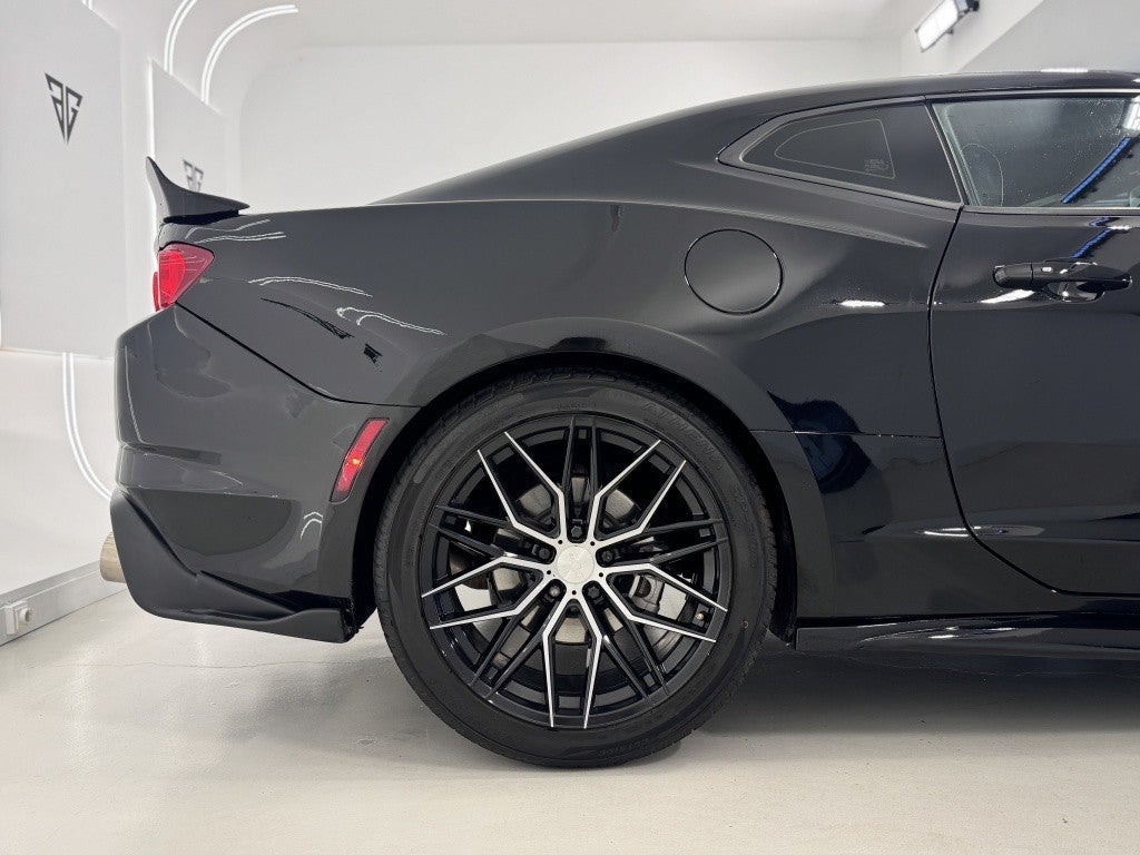 Chevrolet Camaro Coupé Aut.