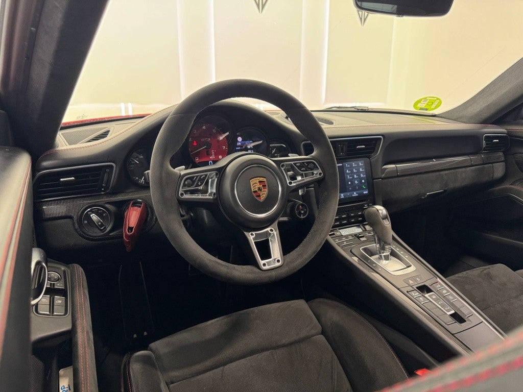 Porsche 911 Carrera 2 GTS Coupé PDK