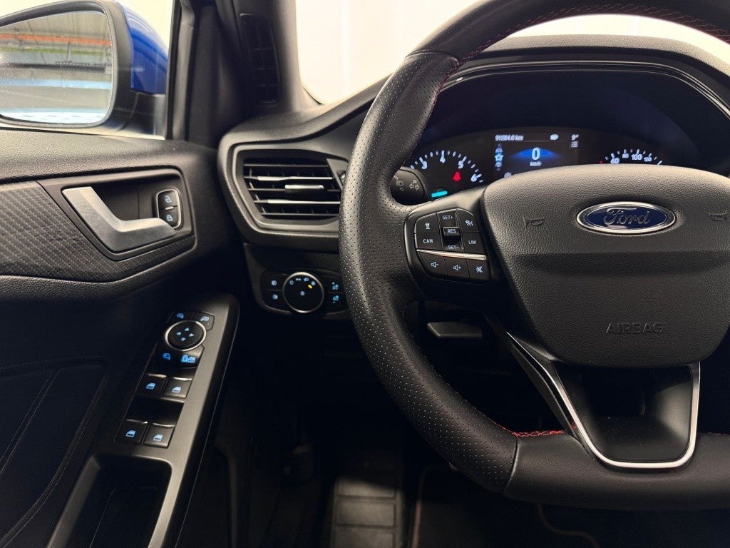 Ford Focus 1.5 Ecoboost ST Line 182