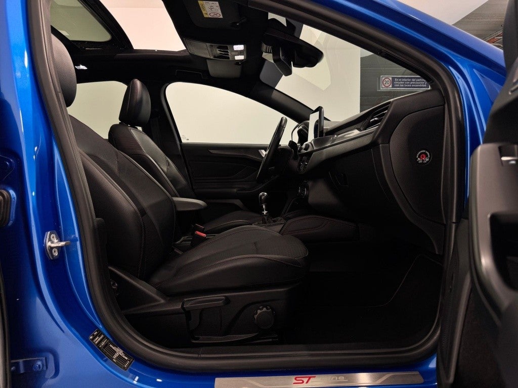 Ford Focus 1.5 Ecoboost ST Line 182