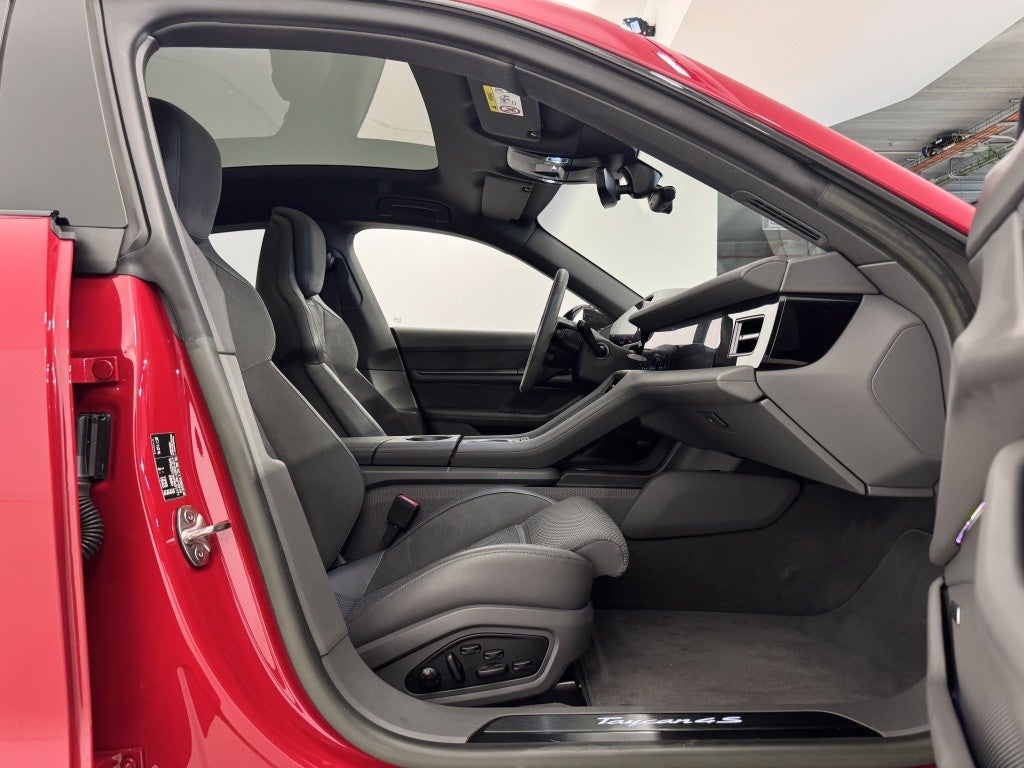 Porsche Taycan 4S