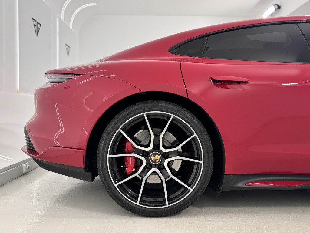Porsche Taycan 4S