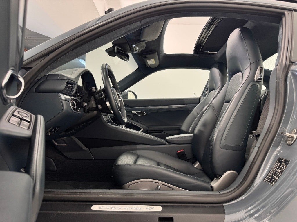 Porsche 911 Carrera 4 Coupé PDK