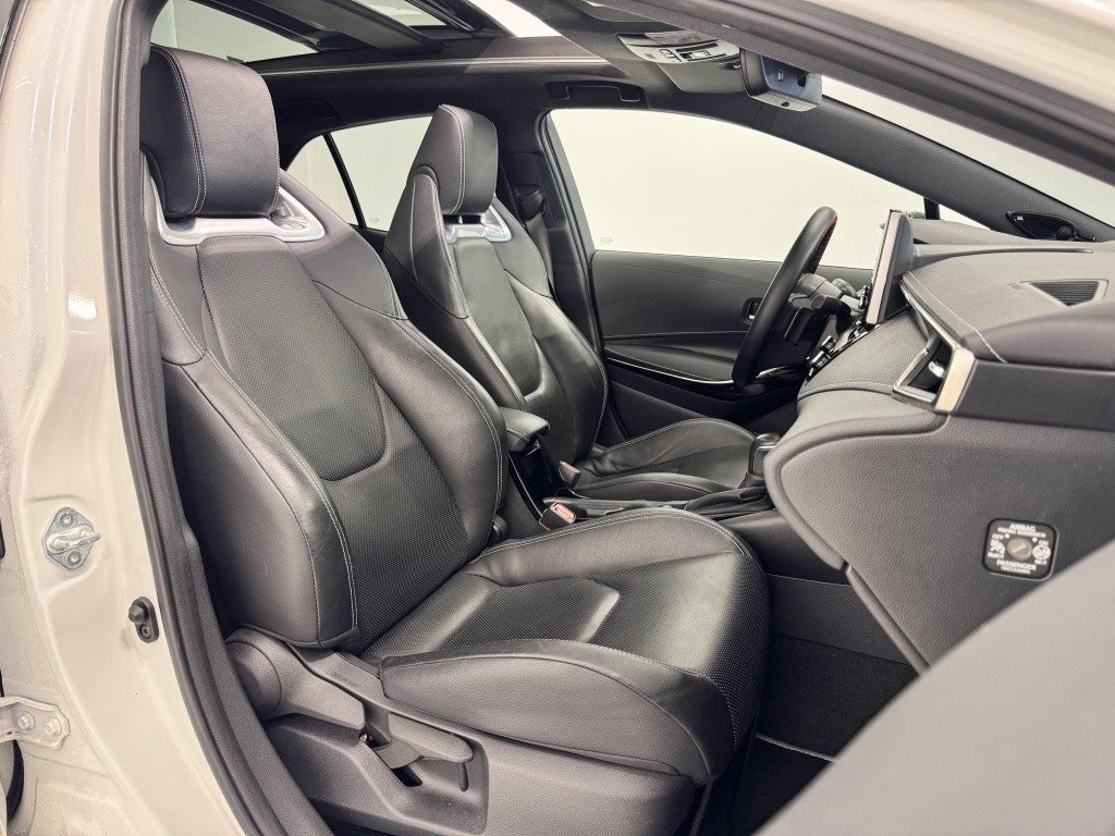 Toyota Corolla 180H Advance Luxury