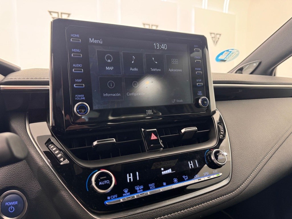 Toyota Corolla 180H Advance Luxury